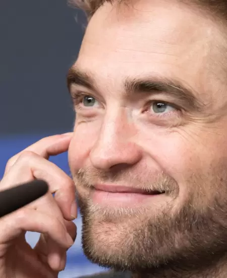 Robert Pattinson