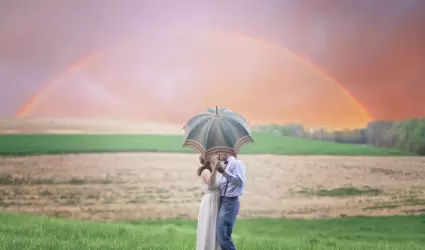 Da Internacional del Beso