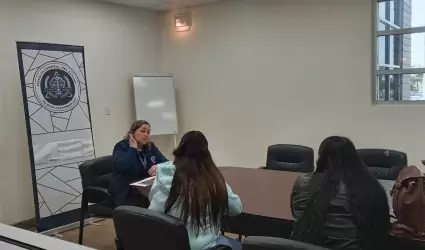 Atencin a personas con discapacidad auditiva en procesos de mediacin