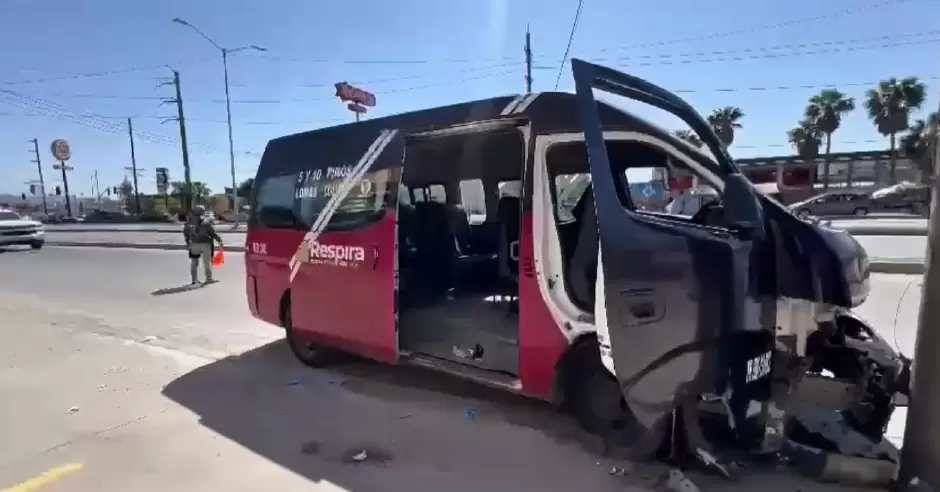 Taxi Rojo con negro