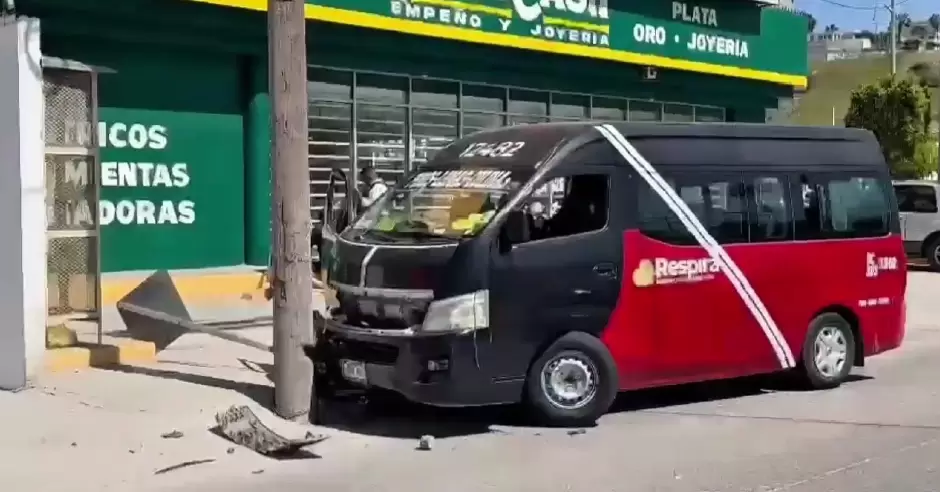 Taxi Rojo con negro