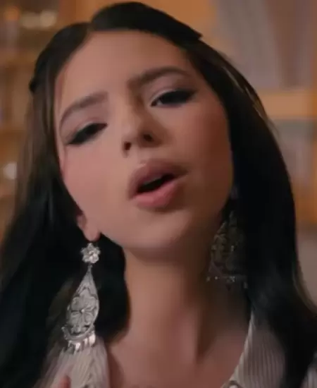 ngela Aguilar