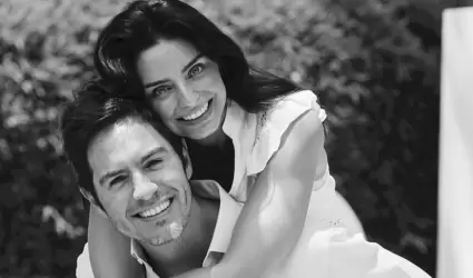 Aislinn Derbez y Mauricio Ochmann