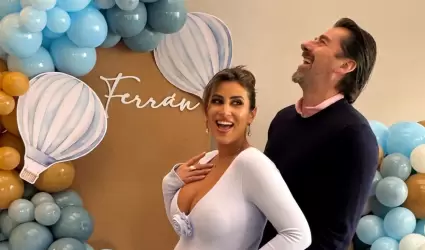 Sofa Rivera Torres y Eduardo Videgaray