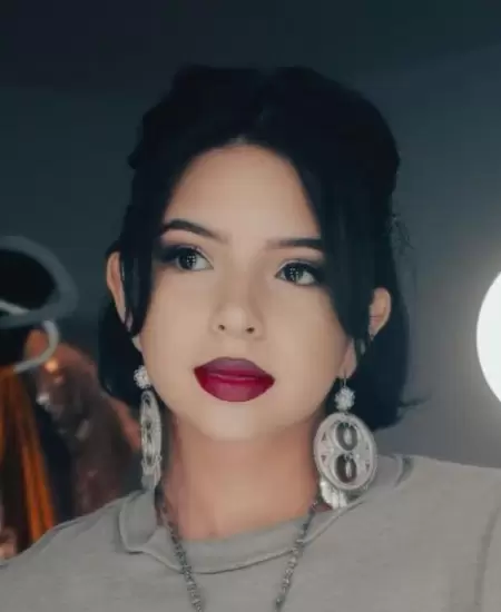 ngela Aguilar