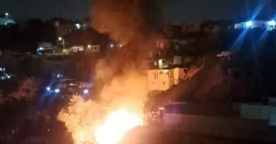 Incendio en colonia Leandro Valle