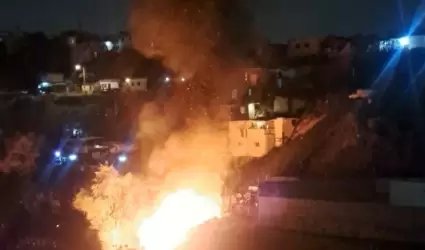 Incendio en colonia Leandro Valle