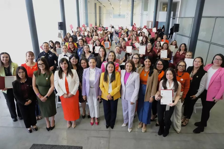 Certifican a personal de primer contacto en atencin a mujeres vctimas de violencia