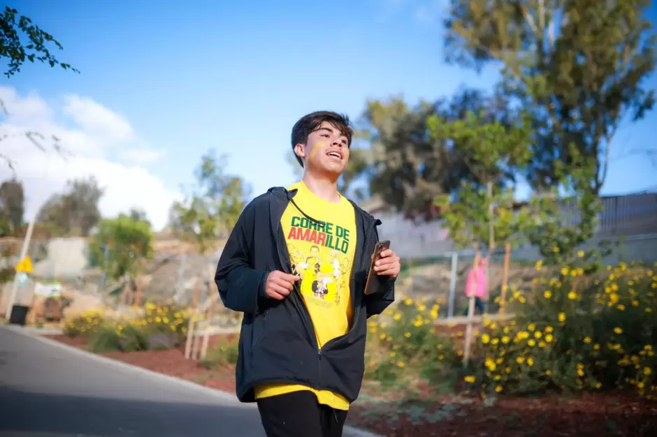 Corre de Amarillo en Parque Esperanto