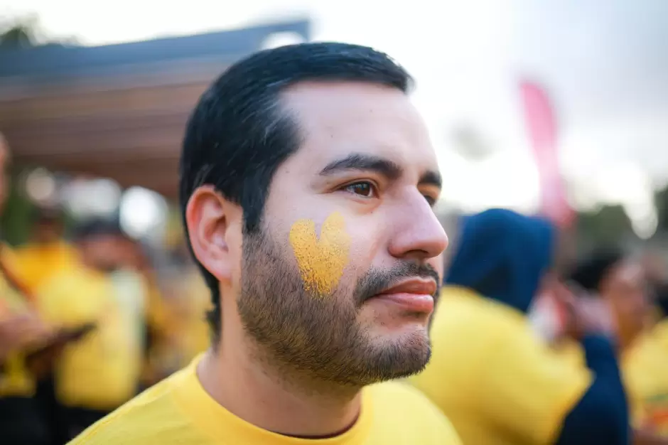 Corre de Amarillo en Parque Esperanto