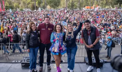 Celebracin del Da de la Nia y el Nio con concierto de Tatiana