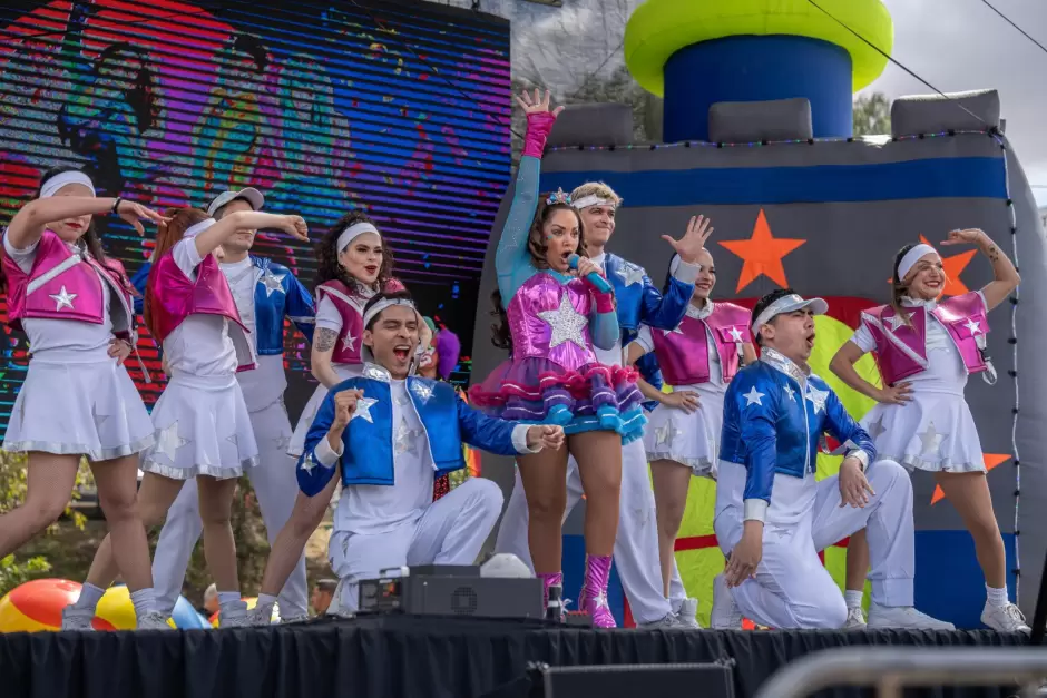 Celebracin del Da de la Nia y el Nio con concierto de Tatiana