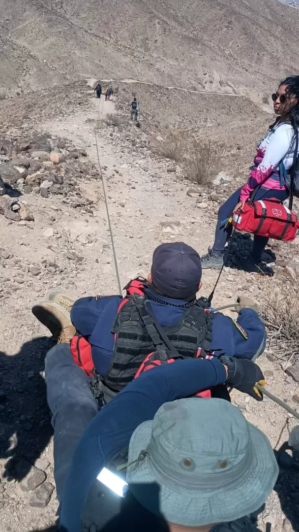 Rescate de menor lesionado en el cerro "Ciempis"
