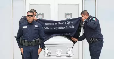 Ceremonia luctuosa en honor a guardia de Vigilancia Auxiliar