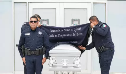 Ceremonia luctuosa en honor a guardia de Vigilancia Auxiliar