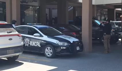 Ejecutan a hombre dentro de un comercio en la zona de la 5 y 10