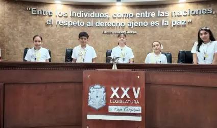 Niez llegan al Congreso