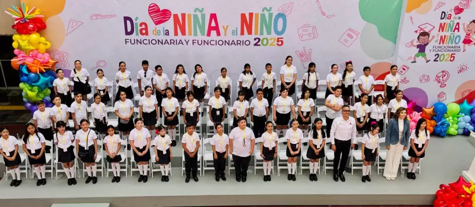 Nio presidente y nia directora del Sistema DIF Baja California