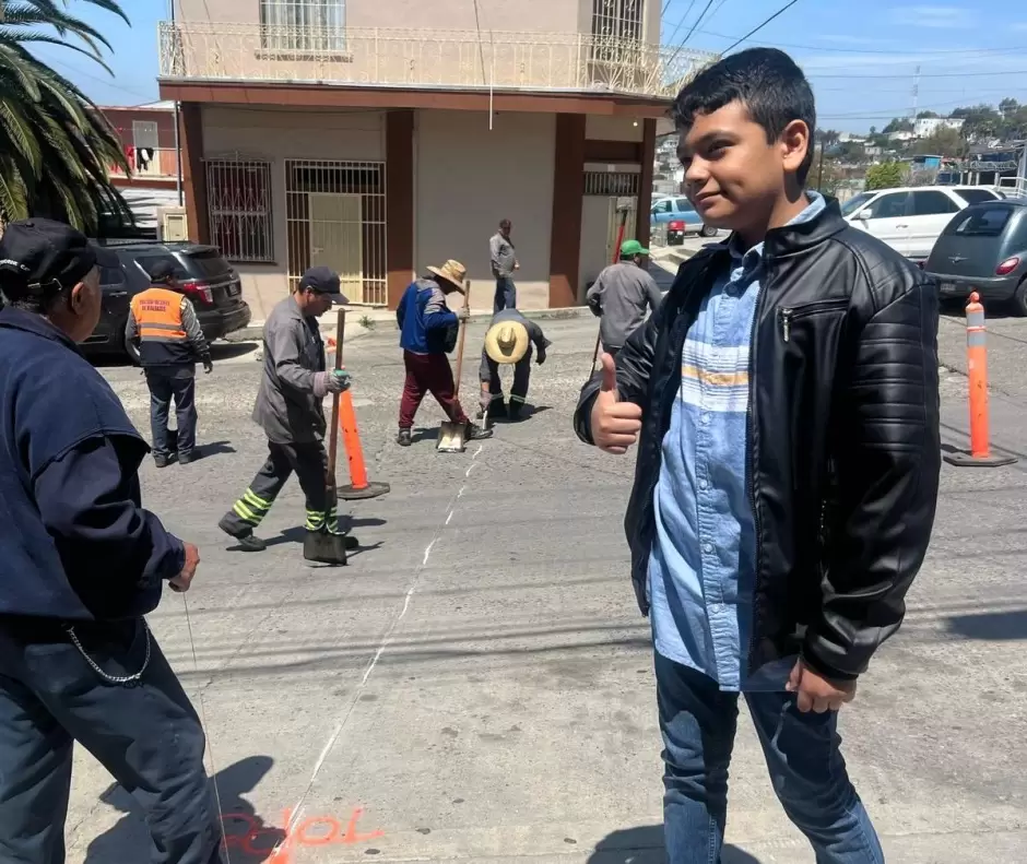 Atienden peticin de nio presidente honorario