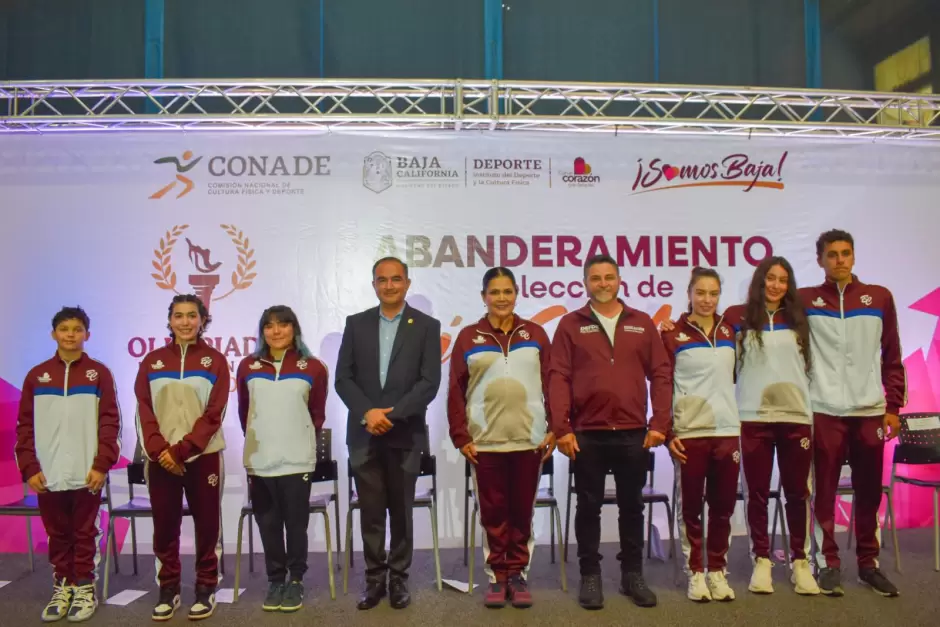 Ceremonia de abanderamiento de la delegación deportiva de BC