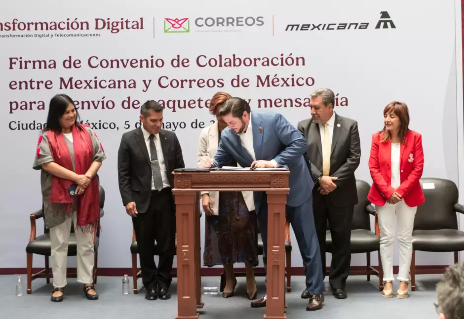 Convenio entre Mexicana de Aviacin y Correos de Mxico