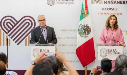 Gobernadora Marina del Pilar Avila Olmeda y el Secretario General de Gobierno Al