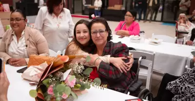 Celebran a las madres de Primo Tapia y Santa Anita