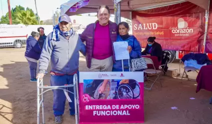 Entregan 6 mil apoyos funcionales de salud para las personas ms necesitadas