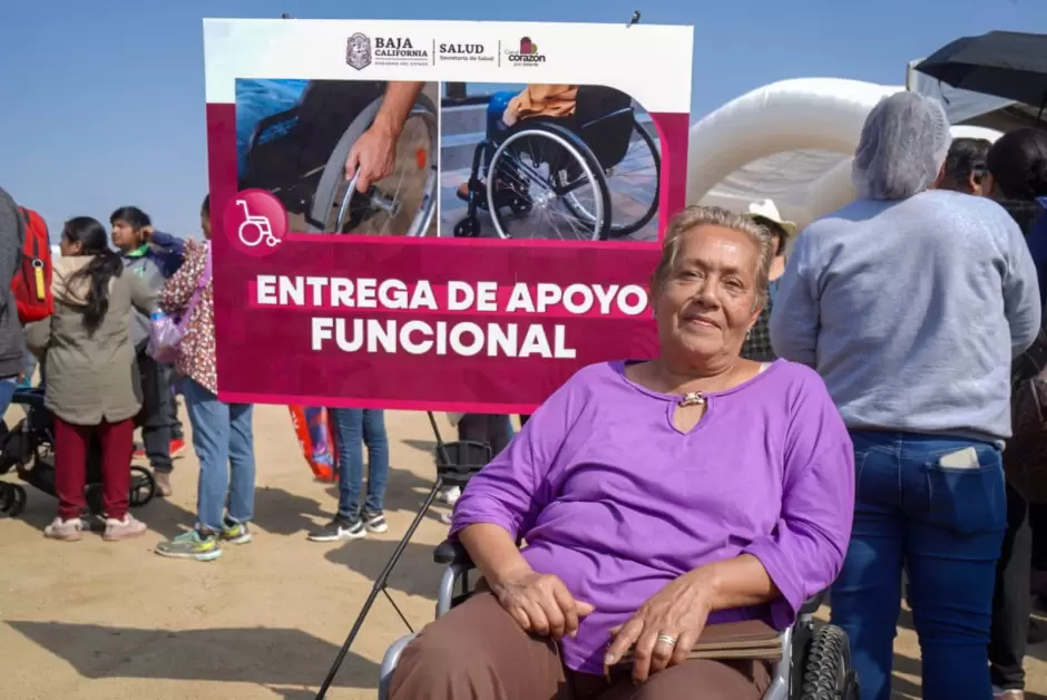 Entregan 6 mil apoyos funcionales de salud para las personas ms necesitadas