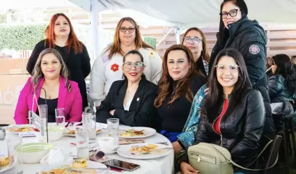 Celebran el Da de las Madres en Ensenada