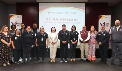 27 Aniversario de la Línea de Intervención en Crisis 075