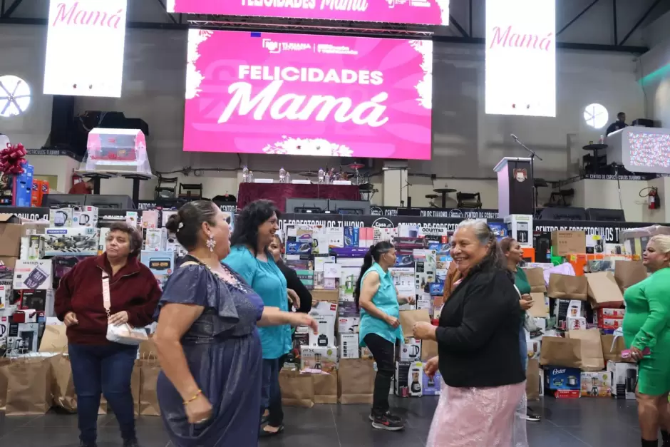 Celebran a madres de familia lderes de comunidades