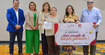 Finiquito a 12 colaboradores