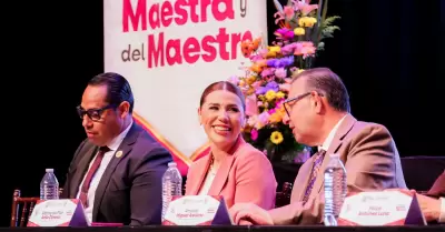 Conmemoracin del Da de la Maestra y el Maestro