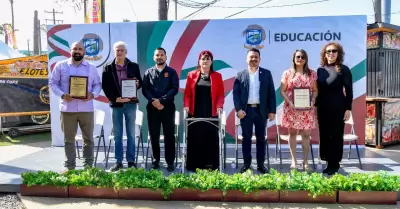 Da del Maestro y la Maestra