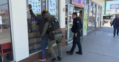 Implementa Polic�a Municipal operativo preventivo en la Zona de la 5 y 10