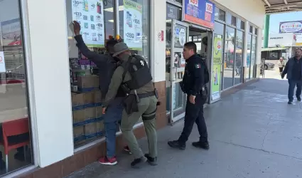 Implementa Polic�a Municipal operativo preventivo en la Zona de la 5 y 10