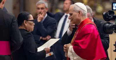 Rosa Icela Rodrguez sostuvo breve encuentro con el papa Len XIV