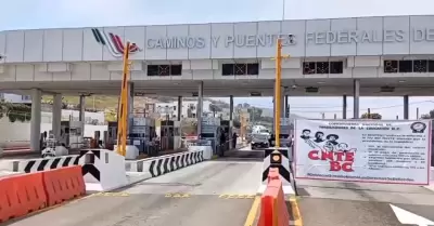 CNTE sigue con bloqueos al señalar trato irrespetuoso de federación; en BC liber