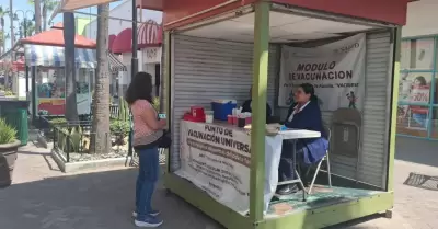 Continuará módulo de vacunación en Macroplaza hasta el domingo