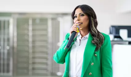 Alcaldesa Claudia Agatn