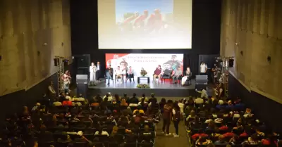 Deportistas en el CECUT