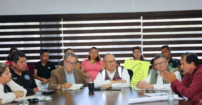 Atiende director de CESPT a ciudadanos de la Snchez Taboada