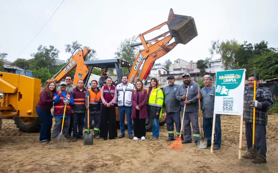 Tijuana: Ciudad Limpia en la colonia San ngel