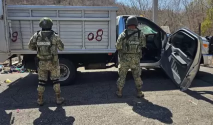 Camioneta asegurada en Sinaloa