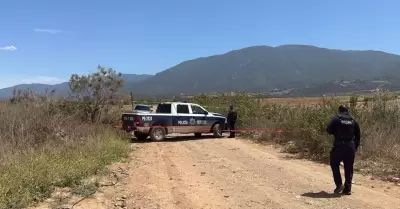 Hallan a hombre sin vida dentro de vehículo en colonia Oaxaca, Ensenada