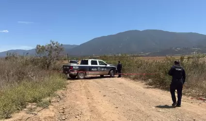 Hallan a hombre sin vida dentro de vehculo en colonia Oaxaca, Ensenada