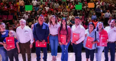 Aseguran su patrimonio ms de 17 mil familias con ttulos de propiedad en gobier