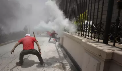 CNTE, disturbios en Segob