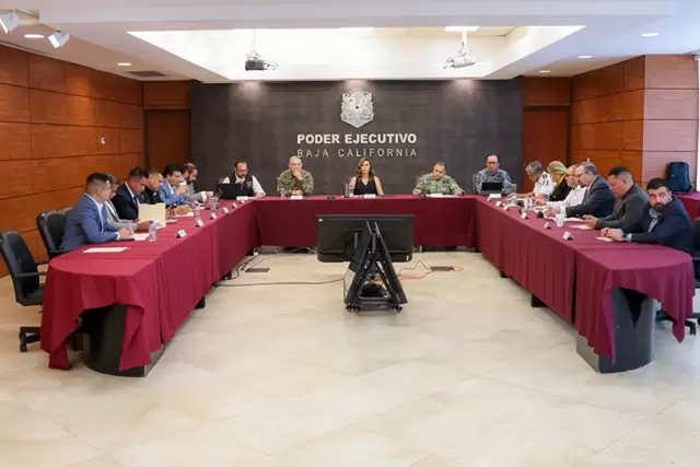 Gobierno federal y gobierno de Marina del Pilar